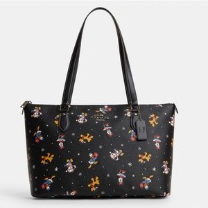 Disney X Coach Gallery Tote With Holiday Print